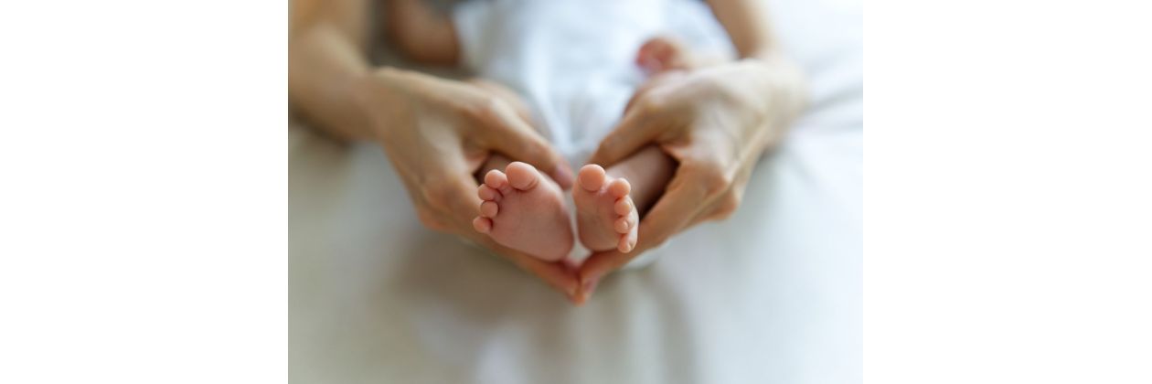 Rozwój dziecka — jak zmieniają się jego nogi?
