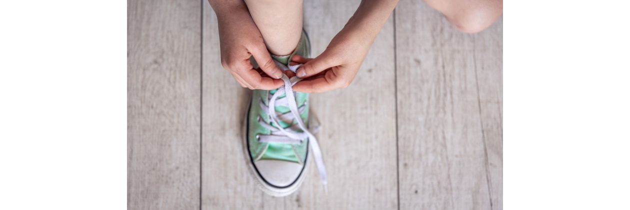 Problemy ze stopami u dzieci - jak obuwie profilaktyczne może pomóc?